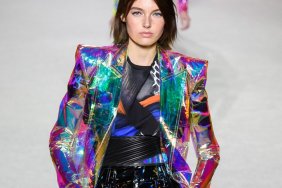 Holographic look, Balmain Fall 2018 runway