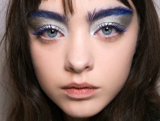 blue eyebrows at Central Saint Martins Fall 2017