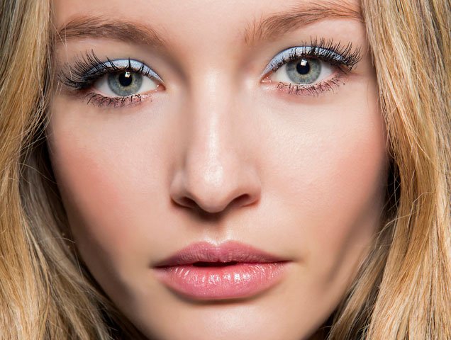 How to grow longer lashes