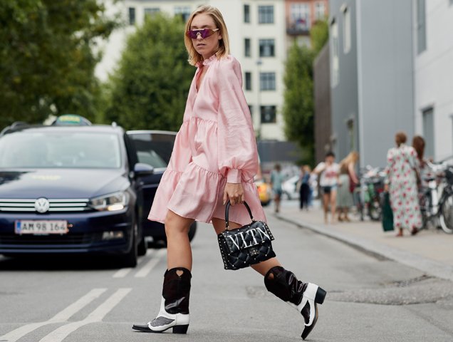 cowboy boots for women, street style pic