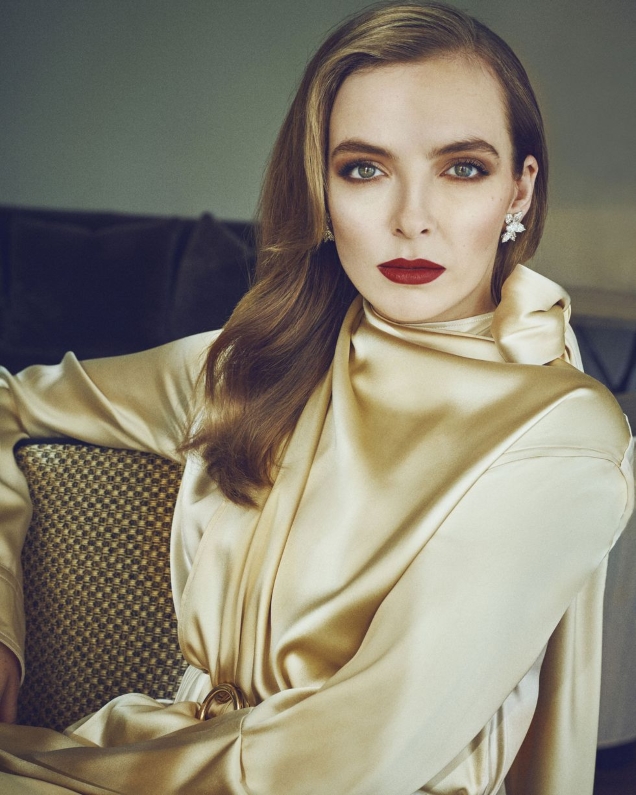 Town & Country May 2019 : Jodie Comer by Marc Hom