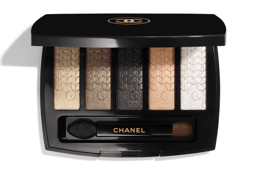 LUMIÈRE GRAPHIQUE Eyeshadow from the Chanel Holiday Makeup Collection