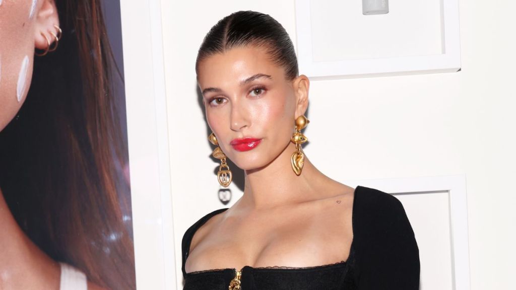 Hailey Bieber PFW photos