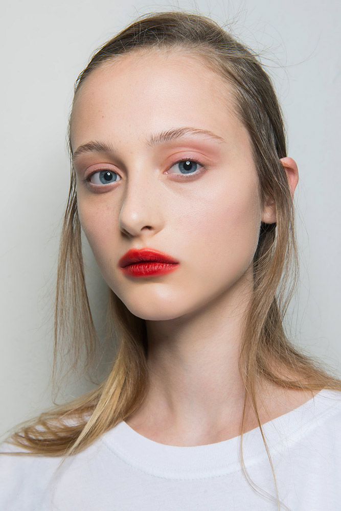 Pale Pink Eyeshadow and Red Lipstick