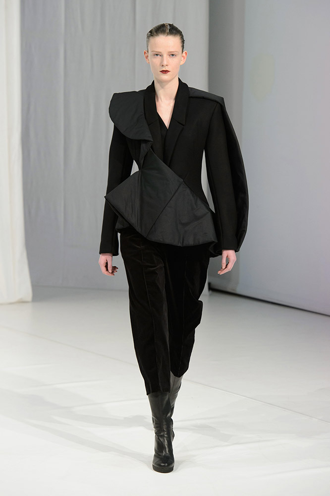 Chalayan Fall 2018 #5