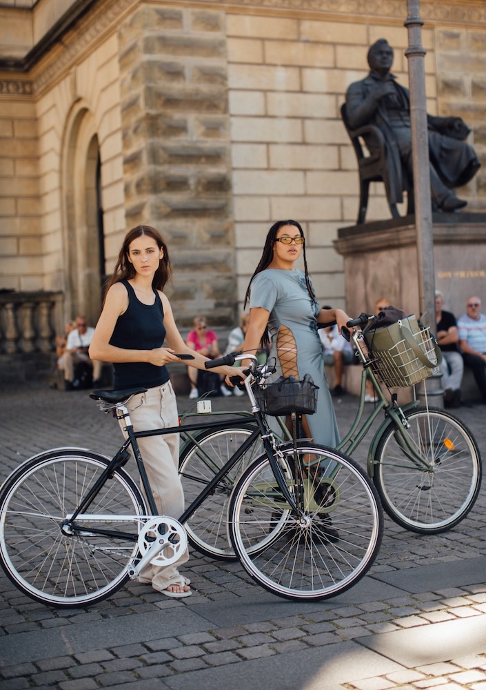 Copenhagen Spring 2023 Street Style #64