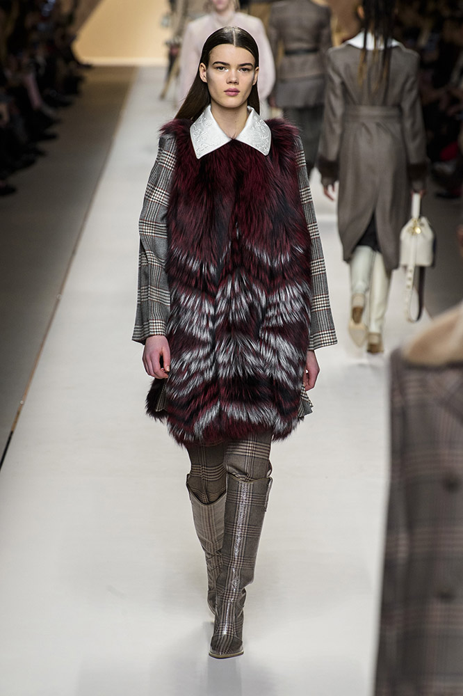 Fendi Fall 2018 #11