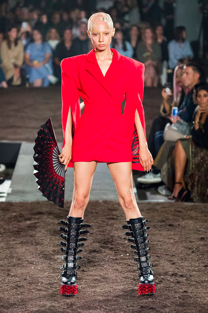 Gareth Pugh Spring 2019 #25