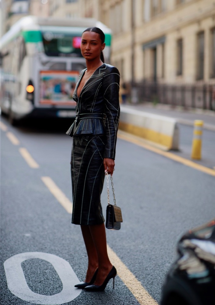 Haute Couture Fall 2021 Street Style #36