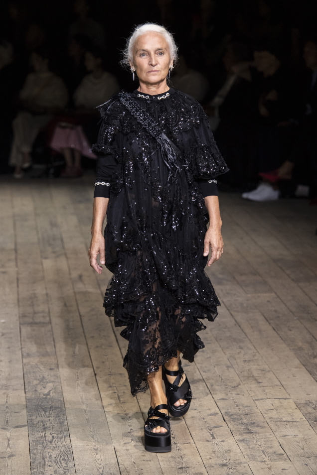 HIT: Simone Rocha