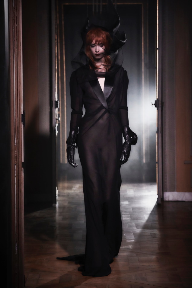 HIT: Olivier Theyskens