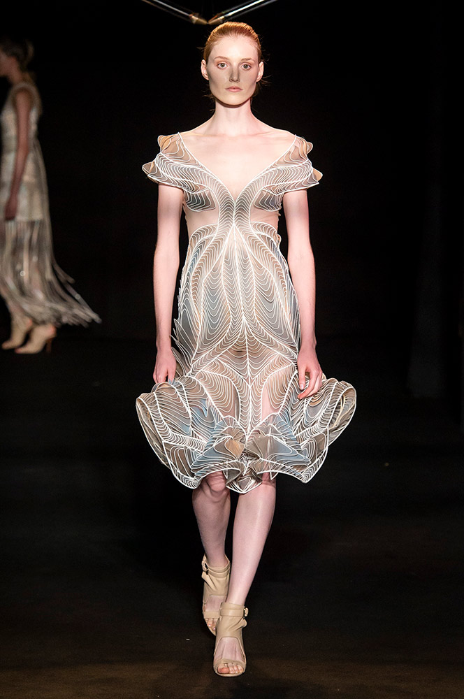 Iris Van Herpen Haute Couture Fall 2018 #4