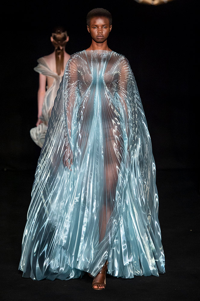 Iris Van Herpen Haute Couture Fall 2018 #5