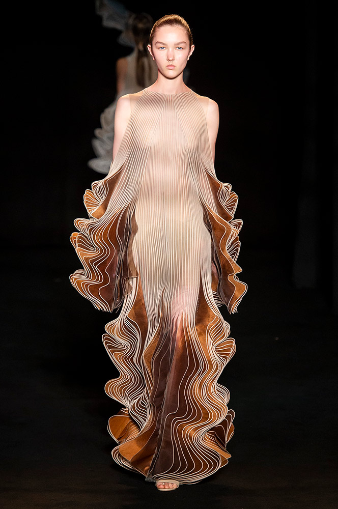 Iris Van Herpen Haute Couture Fall 2018 #13