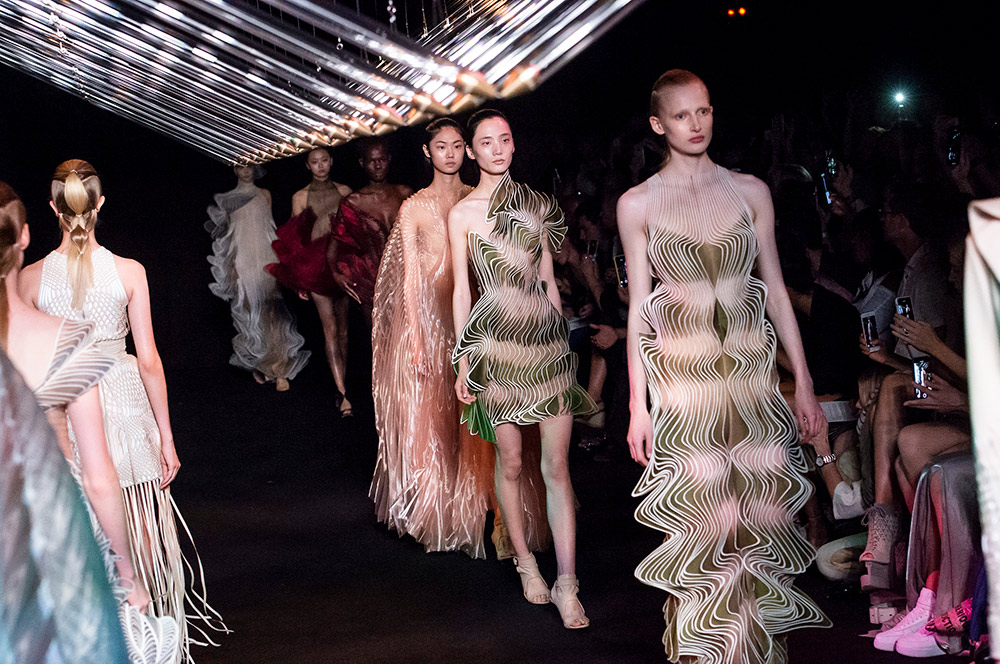 Iris Van Herpen Haute Couture Fall 2018 #18