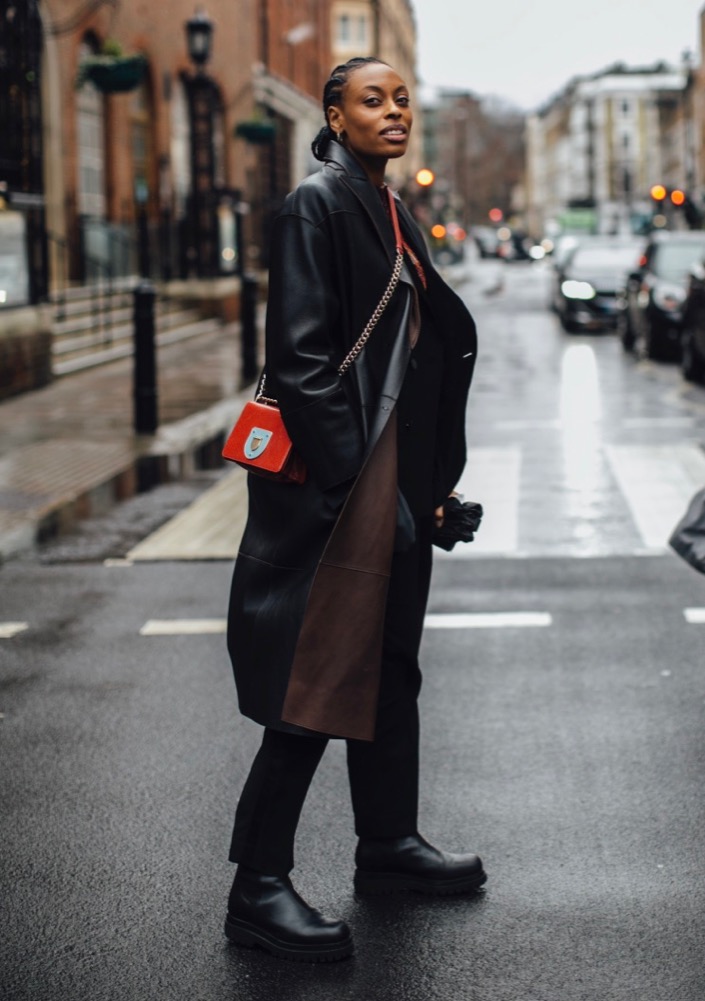 LFW Fall 2022 Street Style #75