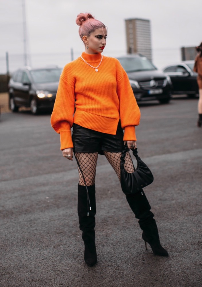 LFW Fall 2022 Street Style #78