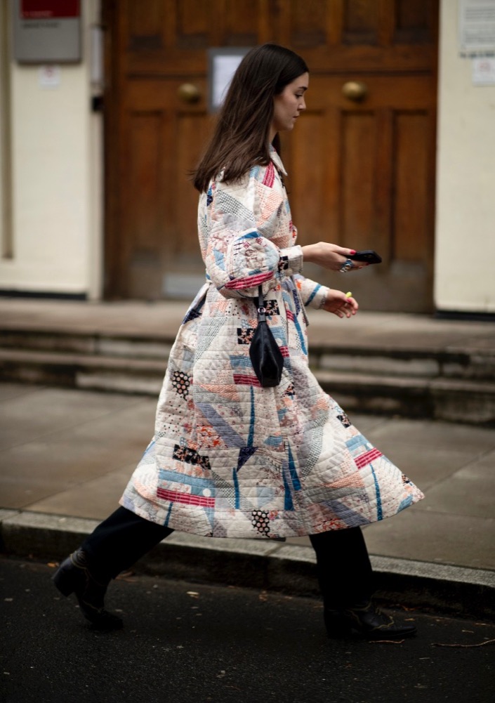 LFW Fall 2022 Street Style #55