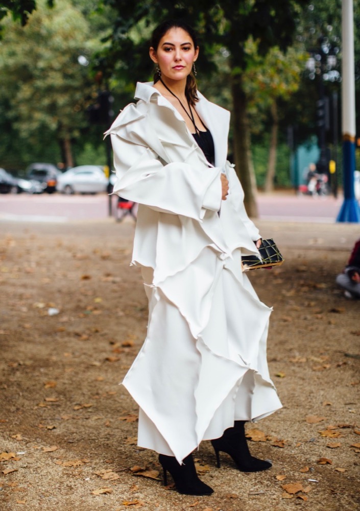 LFW Spring 2022 Street Style #62