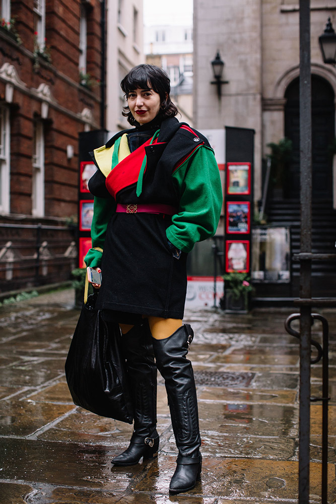 London Fashion Week Fall 2018 Street Style #20