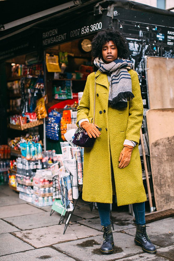 London Fashion Week Fall 2018 Street Style #11