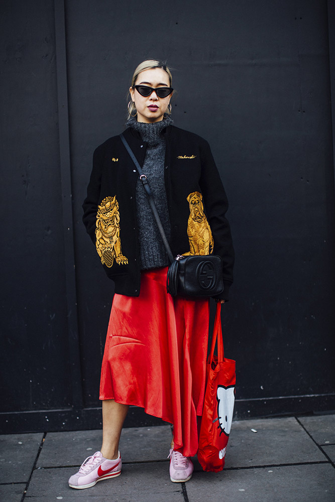 London Fashion Week Fall 2018 Street Style #56