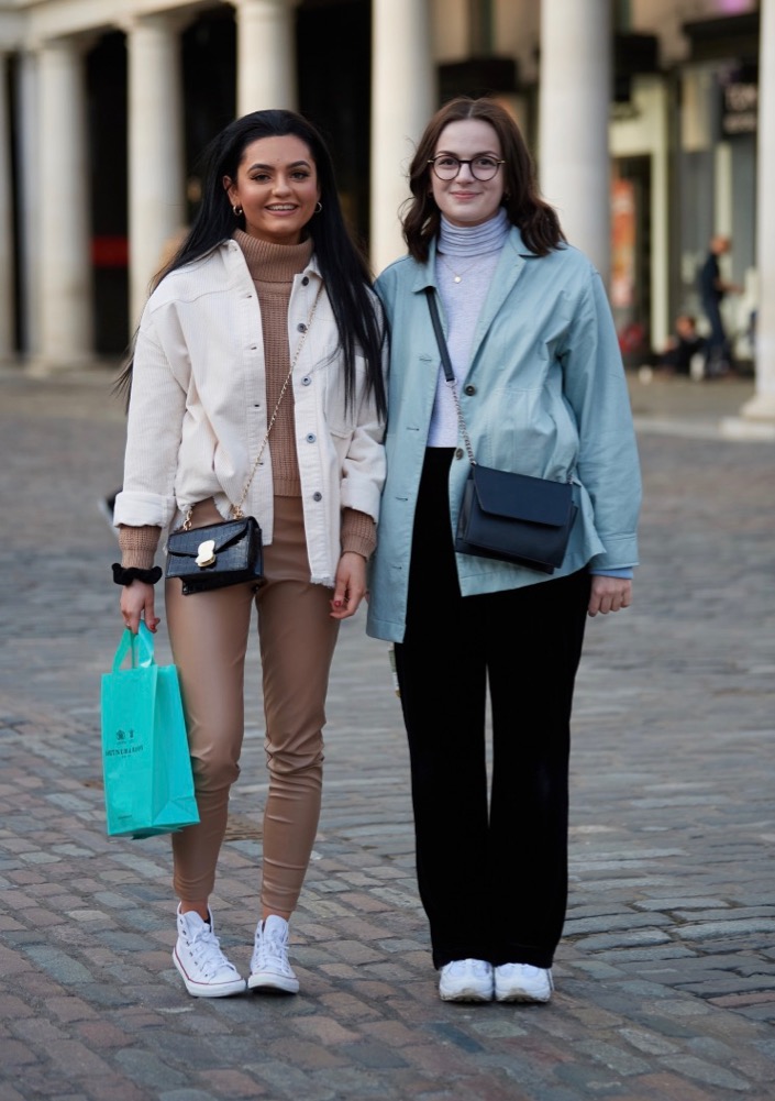 London Fashion Week Fall 2021 Street Style #13