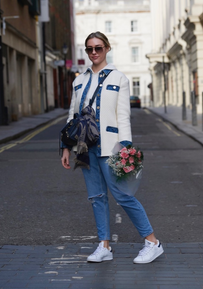 London Fashion Week Fall 2021 Street Style #10