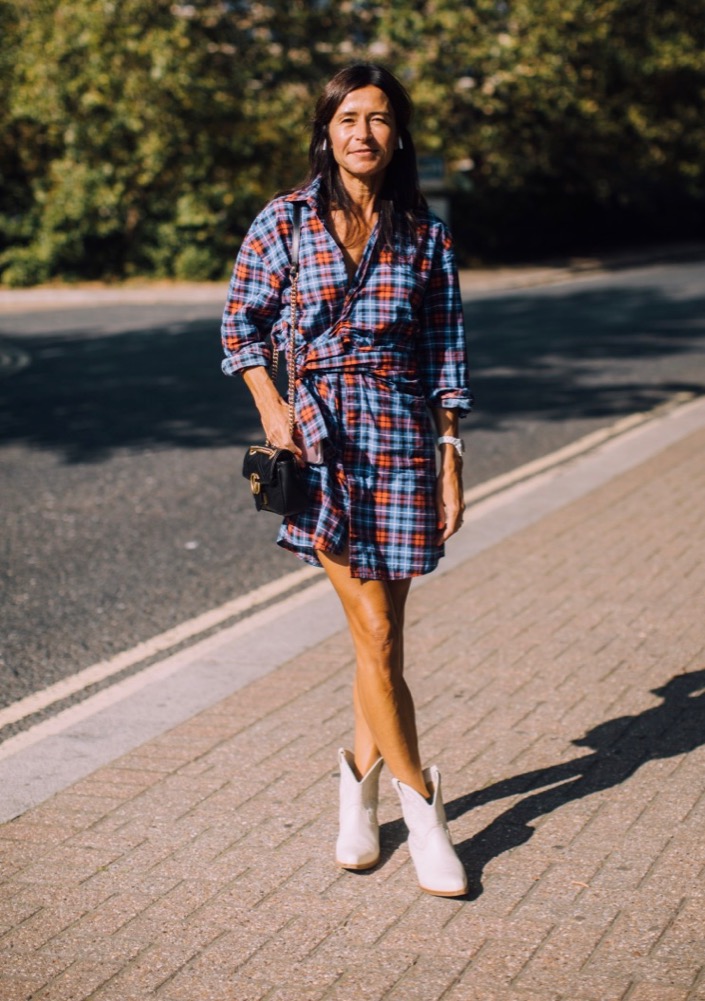 London Fashion Week Spring 2021 Street Style #52