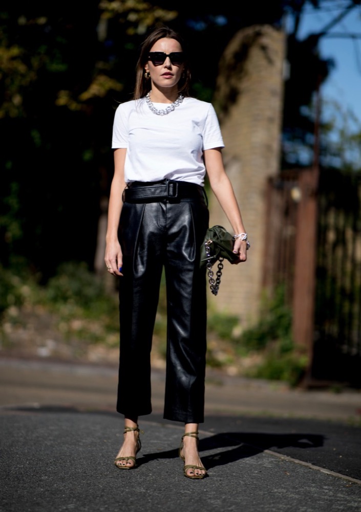 London Fashion Week Spring 2021 Street Style #16