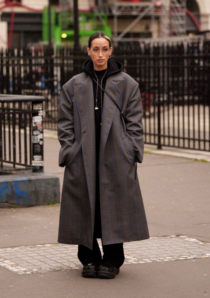 Menswear Fall 2022 Street Style #41