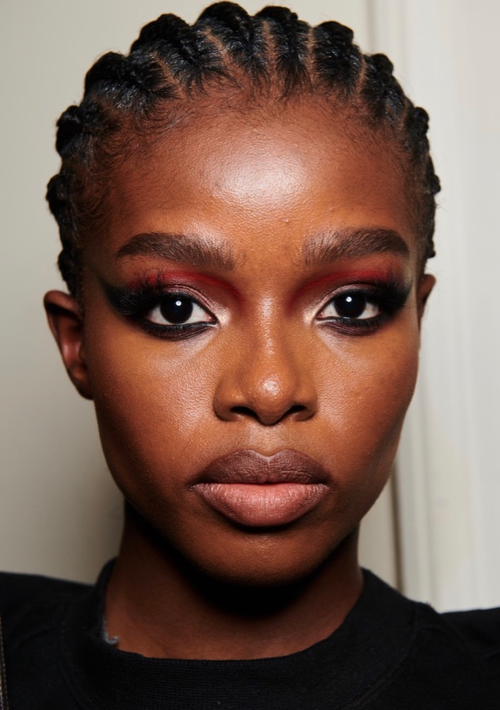 Metallic Red Eyeshadow at LaQuan Smith Fall 2022