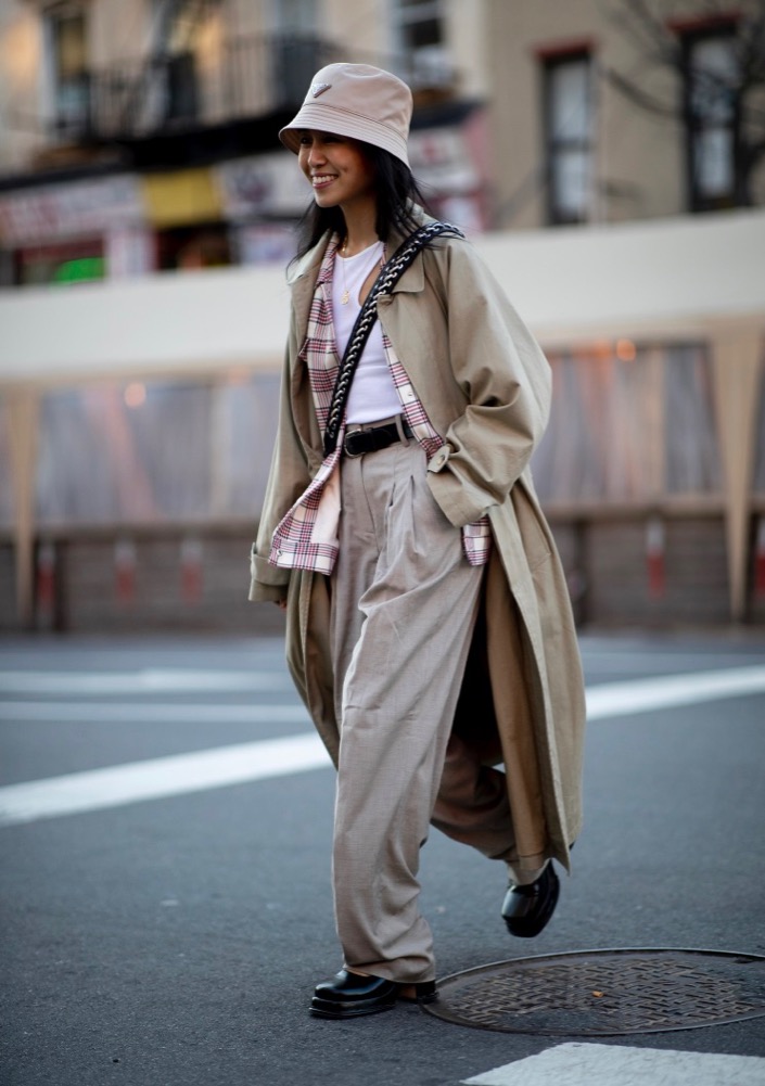 NYFW Fall 2022 Street Style #18