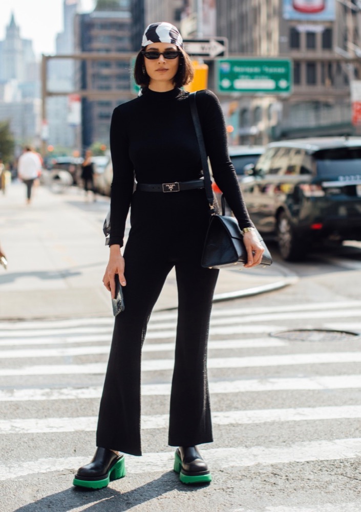 NYFW Spring 2022 Street Style #51