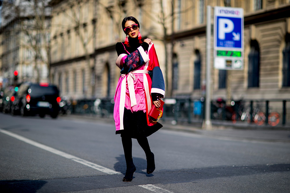 Paris Fashion Week Fall 2018 Street Style #60