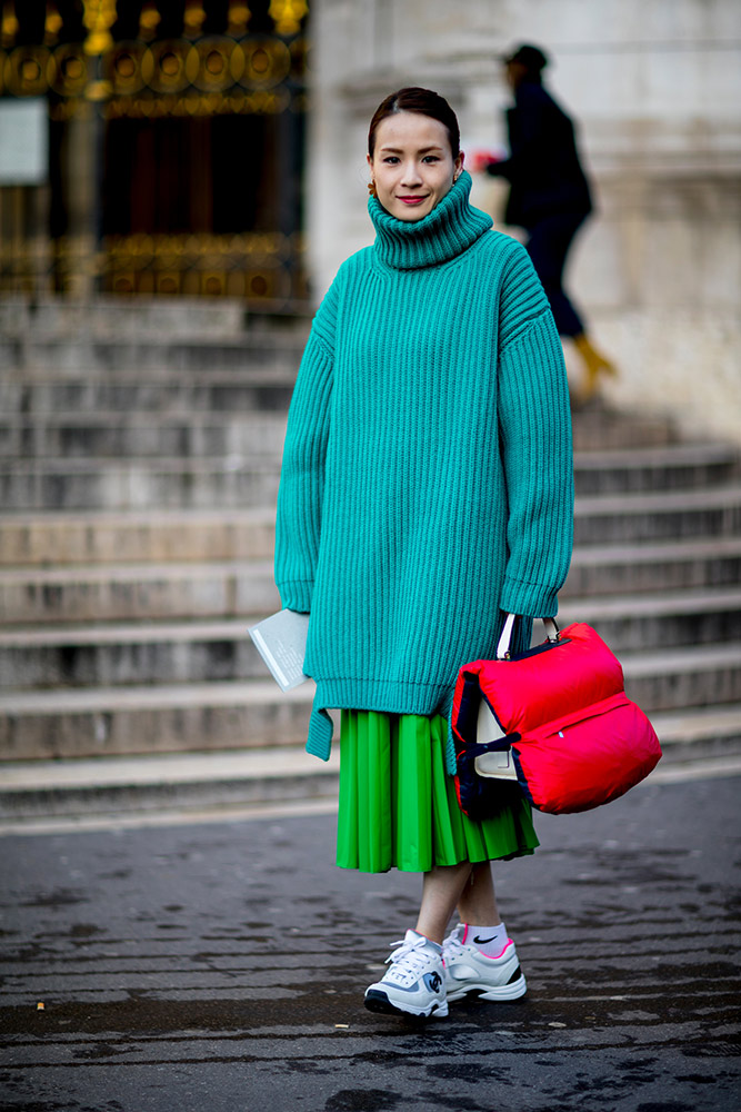 Paris Fashion Week Fall 2018 Street Style #3