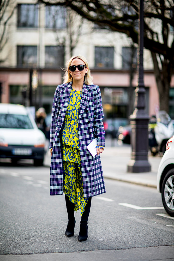 Paris Fashion Week Fall 2018 Street Style #66