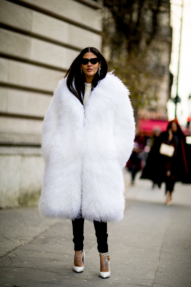 Paris Fashion Week Fall 2018 Street Style #68