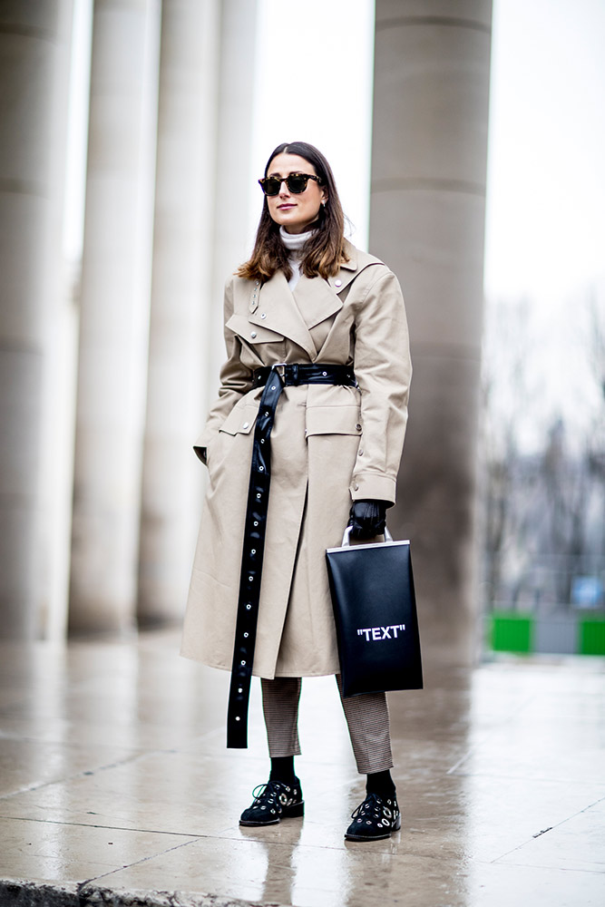 Paris Fashion Week Fall 2018 Street Style #22