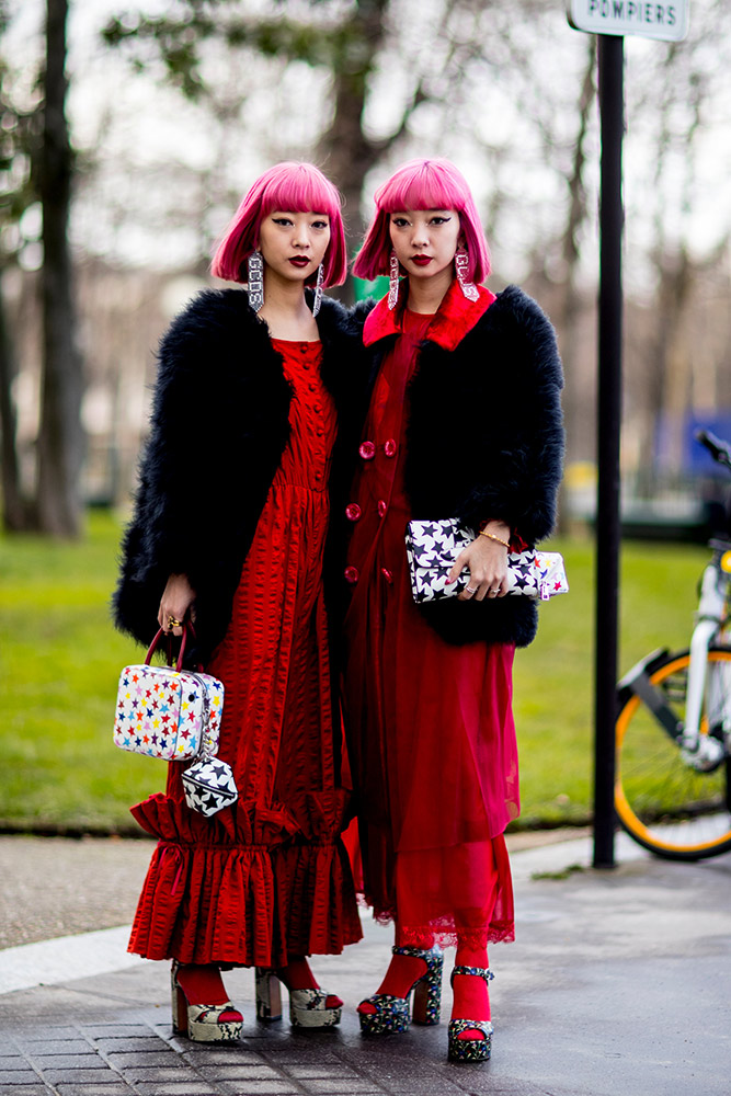 Paris Fashion Week Fall 2018 Street Style #25