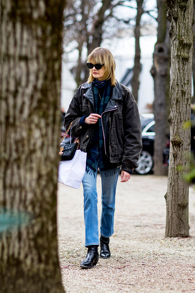 Paris Fashion Week Fall 2018 Street Style #100