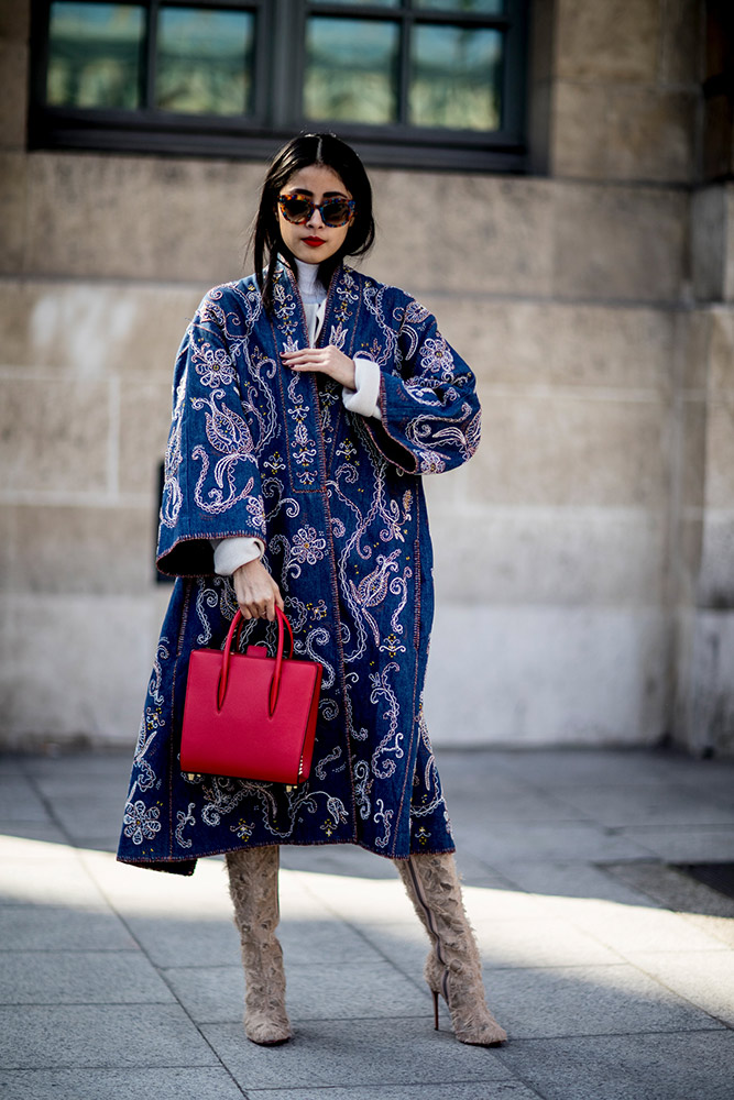 Paris Fashion Week Fall 2018 Street Style #73