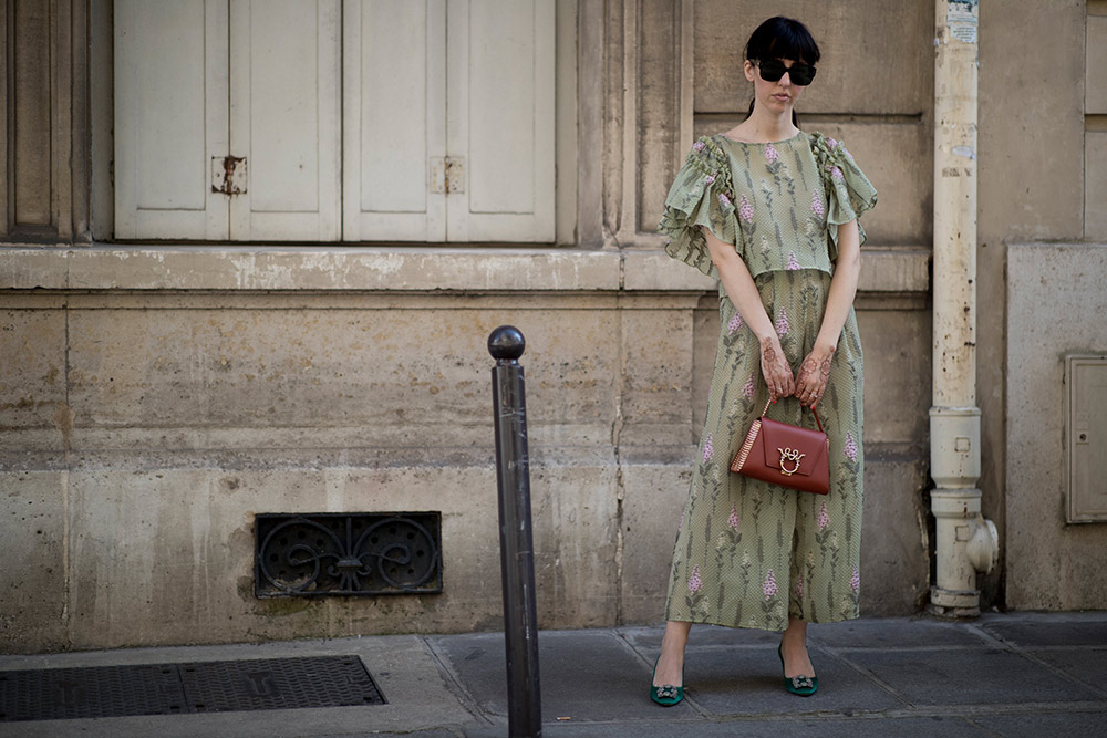 Paris Haute Couture Fall 2018 Street Style #41