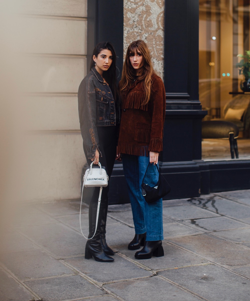 PFW Fall 2021 Street Style #28