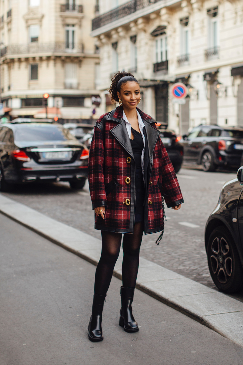 PFW Fall 2021 Street Style #13