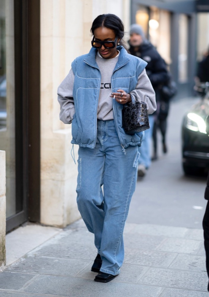 PFW Fall 2022 Street Style #95