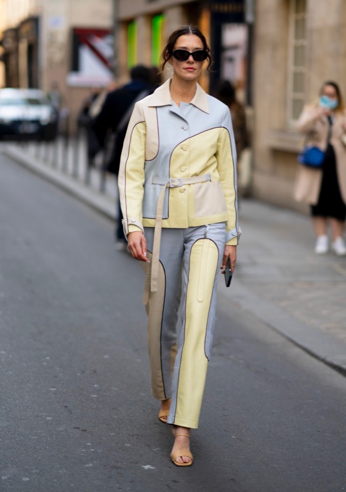 PFW Fall 2022 Street Style #63