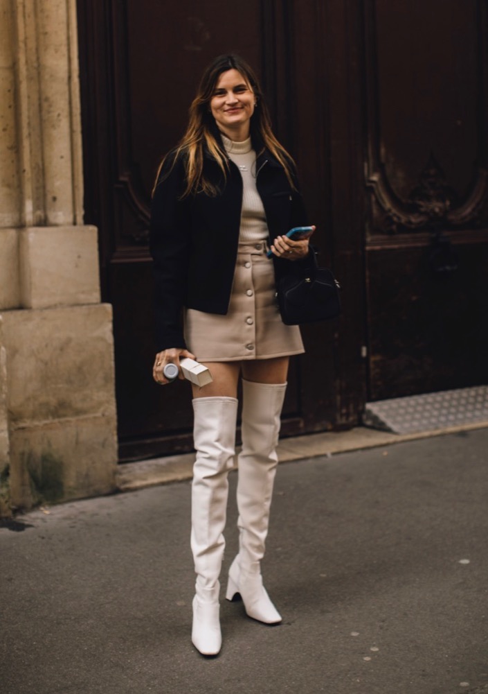 PFW Fall 2022 Street Style #49