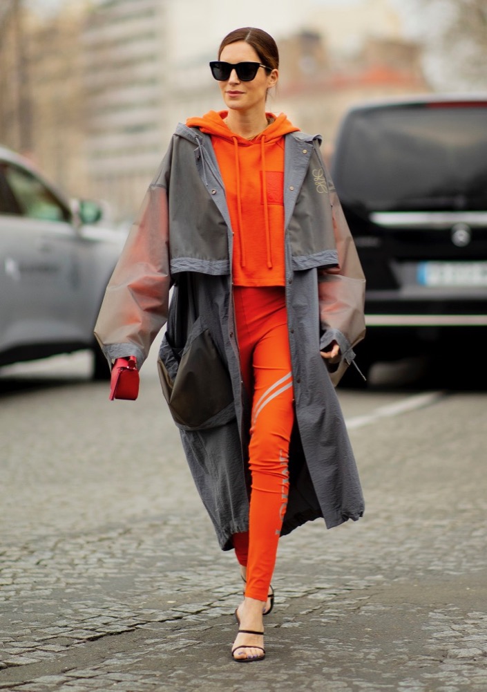 PFW Fall 2022 Street Style #36