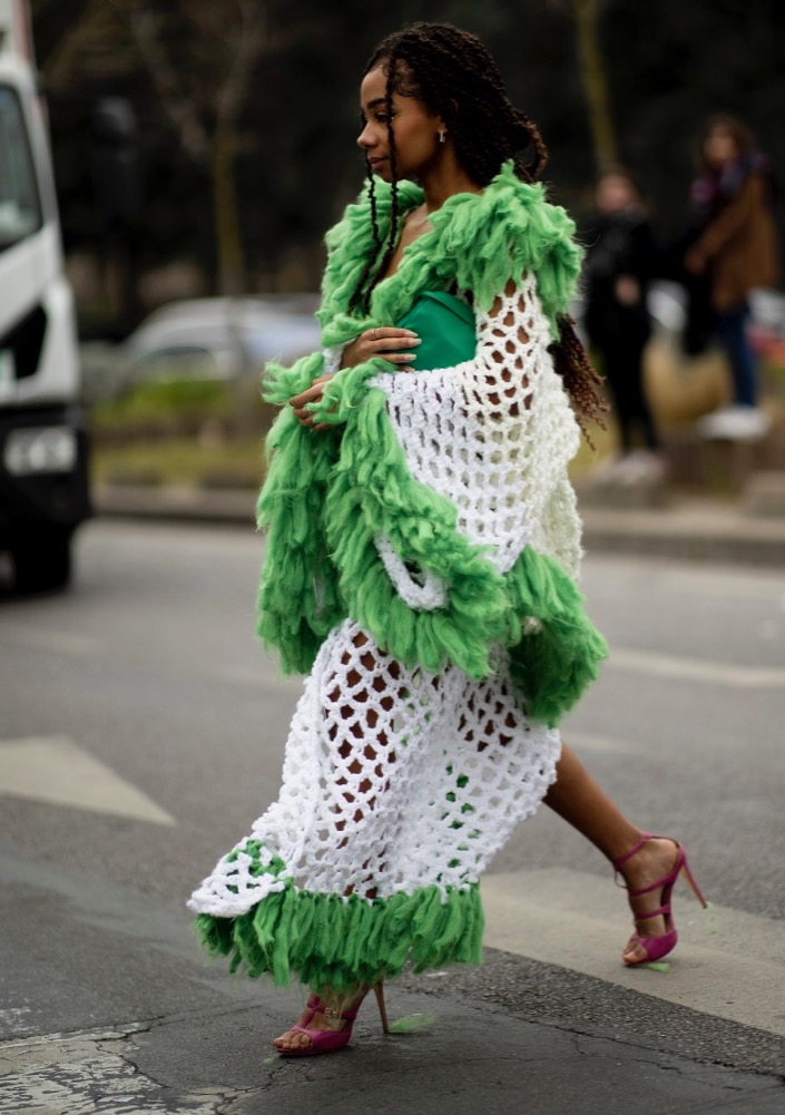 PFW Fall 2022 Street Style #97